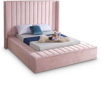 Pink Kiki-Bed