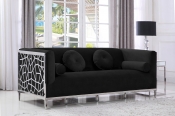 672Black alternate view 1