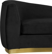 620Black-Chaise alternate view 3