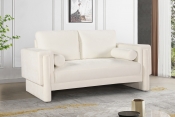 152Cream-L alternate view 1
